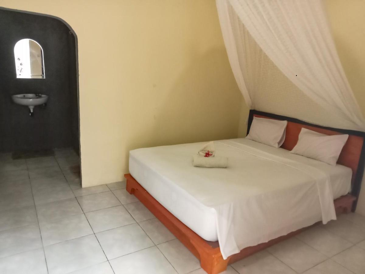 Tangkoko Ranger Homestay Bitung Esterno foto