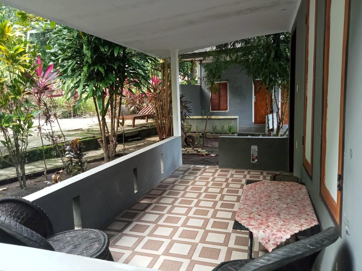 Tangkoko Ranger Homestay Bitung Esterno foto