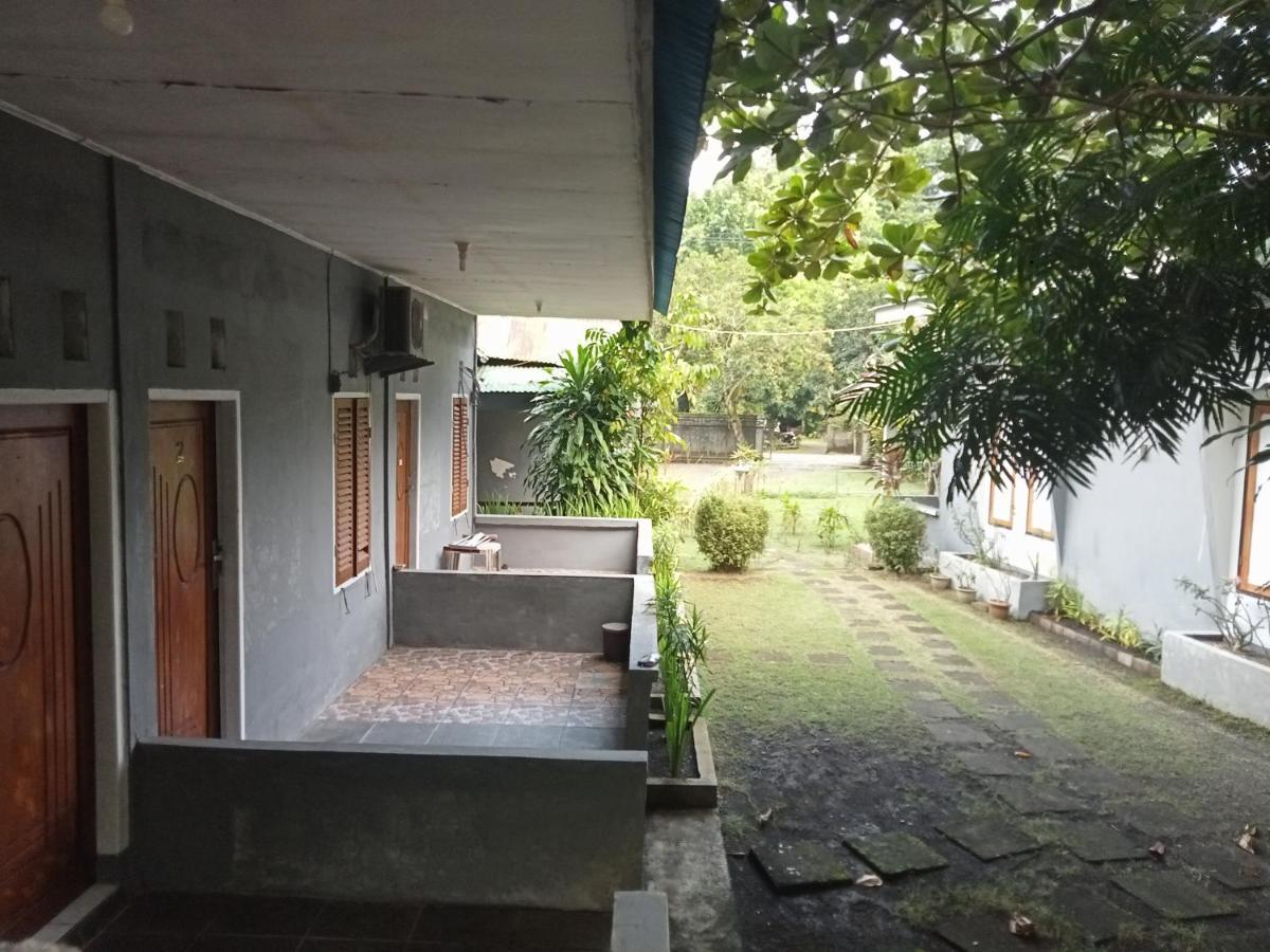 Tangkoko Ranger Homestay Bitung Esterno foto