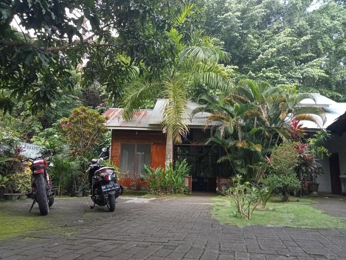 Tangkoko Ranger Homestay Bitung Esterno foto
