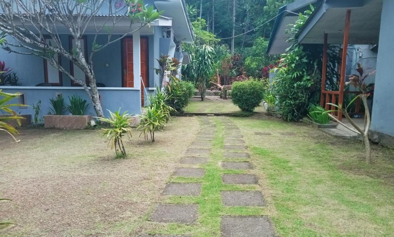 Tangkoko Ranger Homestay Bitung Esterno foto