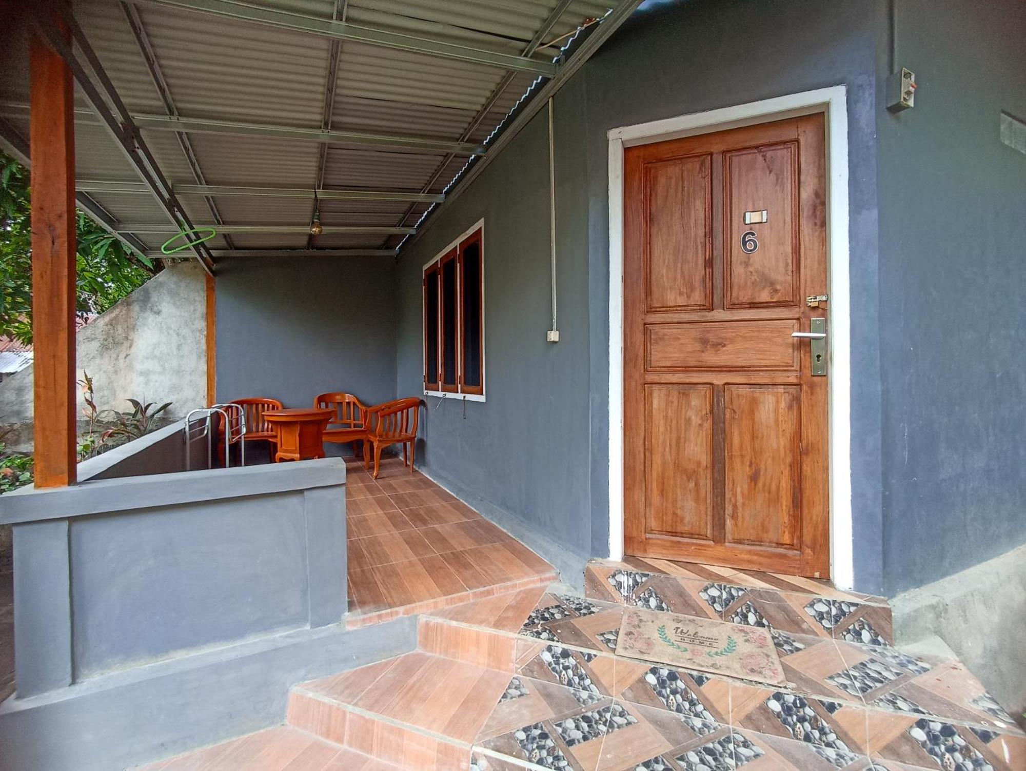 Tangkoko Ranger Homestay Bitung Esterno foto